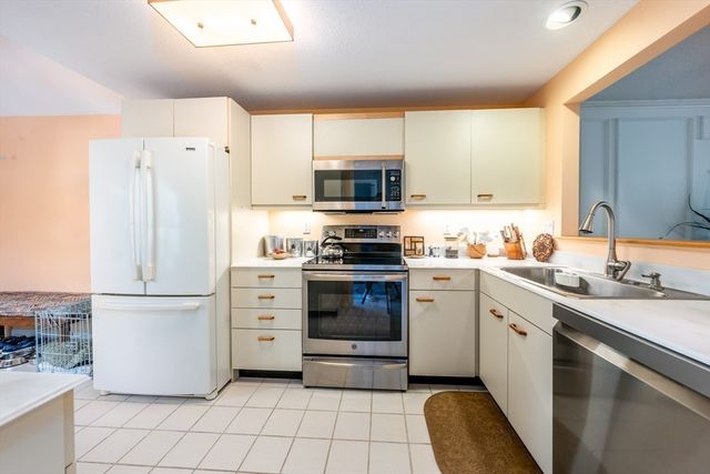 206 Kates Path 206, Yarmouth, MA 02675