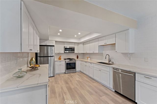 21 Queens Wreath, Irvine, CA 92612