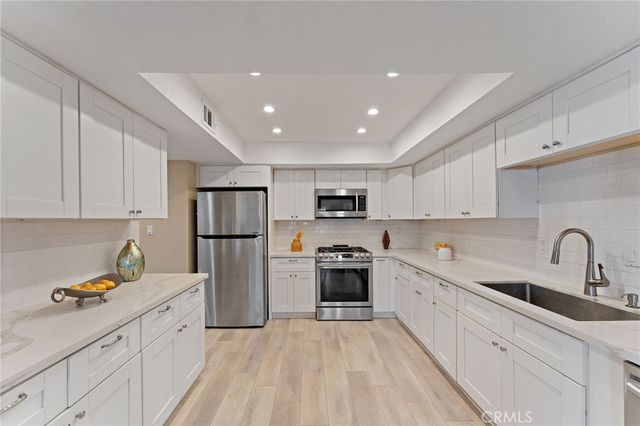 21 Queens Wreath, Irvine, CA 92612