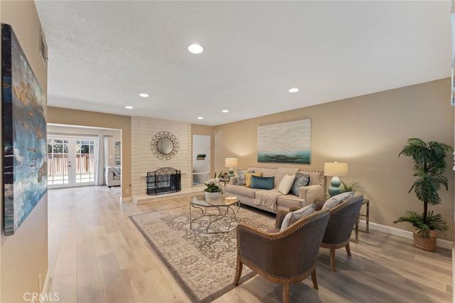 21 Queens Wreath, Irvine, CA 92612