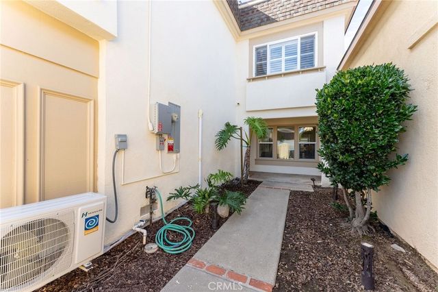 21 Queens Wreath, Irvine, CA 92612