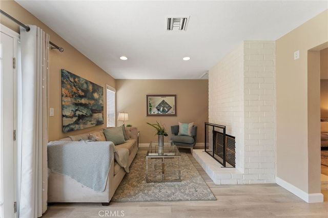 21 Queens Wreath, Irvine, CA 92612