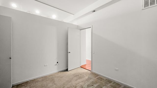 500 W Superior Street 2002, Chicago, IL 60654