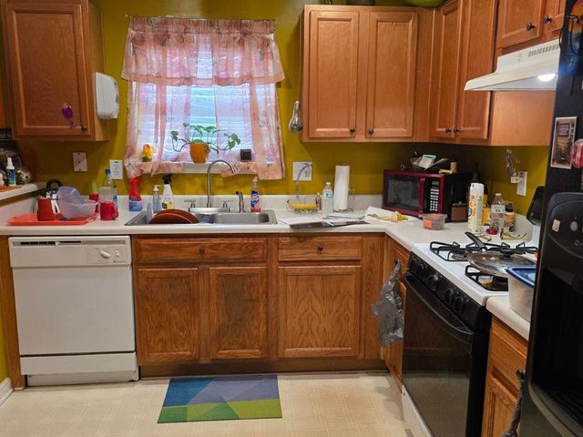 597 Arbor Ridge Drive, Stone Mountain, GA 30087