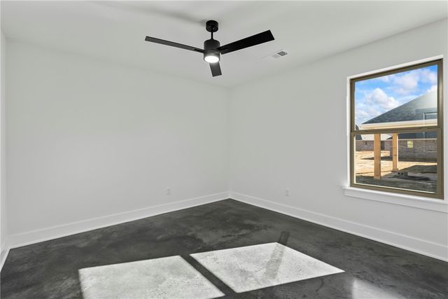 86 W Watson Lane, Farmington, AR 72730