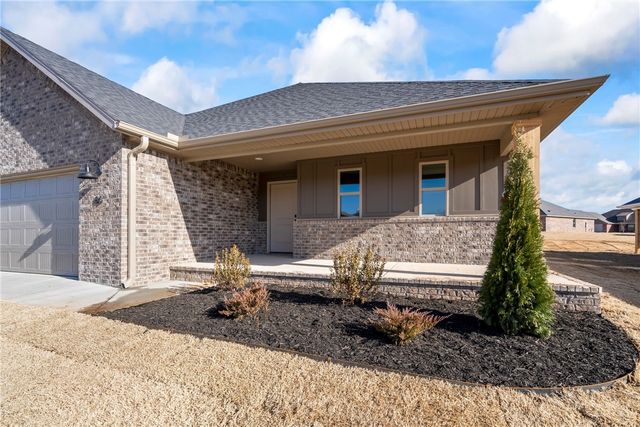 86 W Watson Lane, Farmington, AR 72730