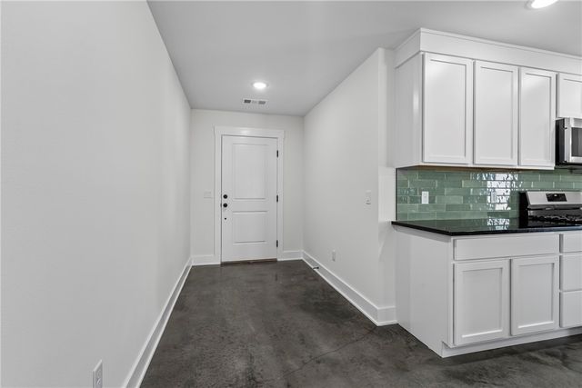 86 W Watson Lane, Farmington, AR 72730