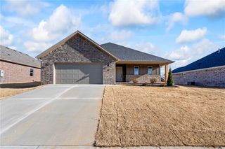 86 W Watson Lane, Farmington, AR 72730