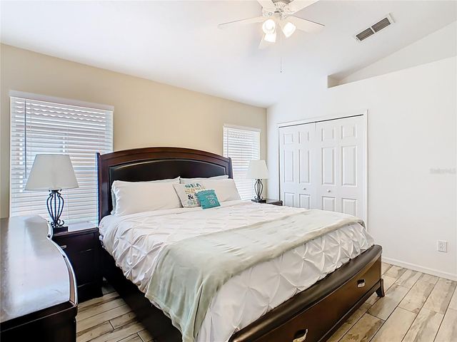 512 VIOLA DR, Davenport, FL 33837