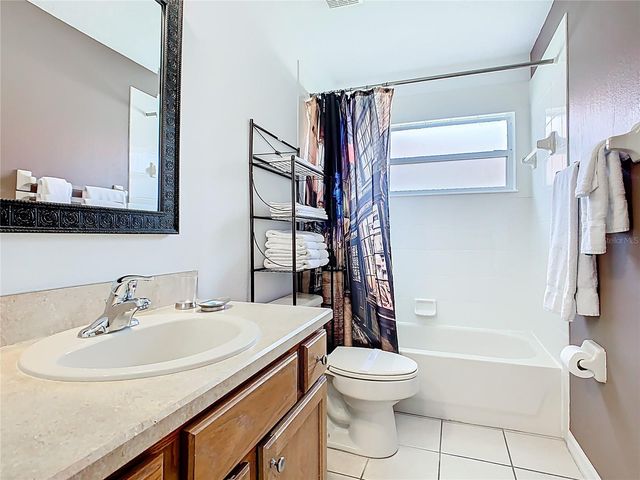 512 VIOLA DR, Davenport, FL 33837