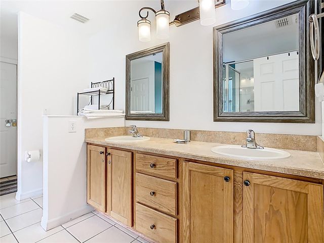 512 VIOLA DR, Davenport, FL 33837