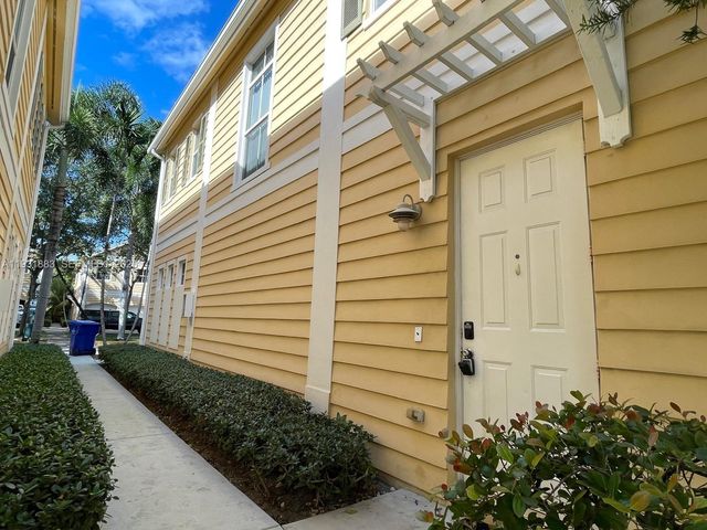 511 SW 18th Ave 1, Fort Lauderdale, FL 33312