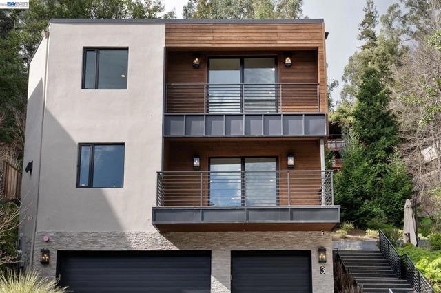3 West Cir, Oakland, CA 94611