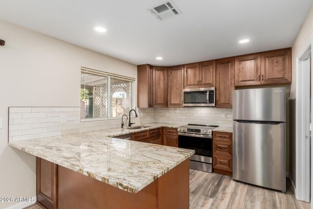 2215 W STRAFORD Drive, Chandler, AZ 85224