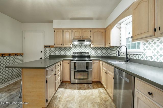 111 Brendenwood Ct, Elizabethtown, KY 42701