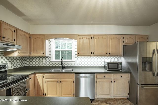 111 Brendenwood Ct, Elizabethtown, KY 42701