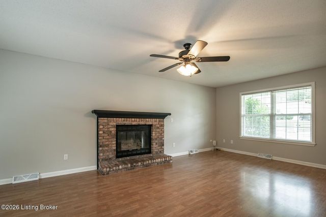 111 Brendenwood Ct, Elizabethtown, KY 42701