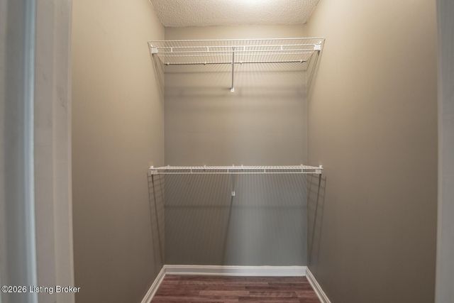 111 Brendenwood Ct, Elizabethtown, KY 42701