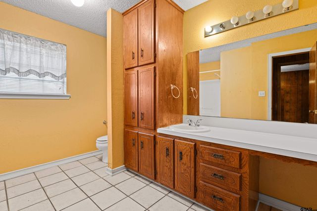 1749 CR 3225, Mount Pleasant, TX 75455