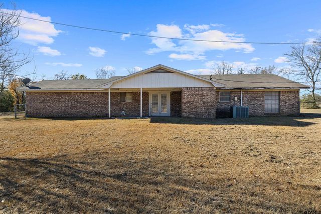 1749 CR 3225, Mount Pleasant, TX 75455
