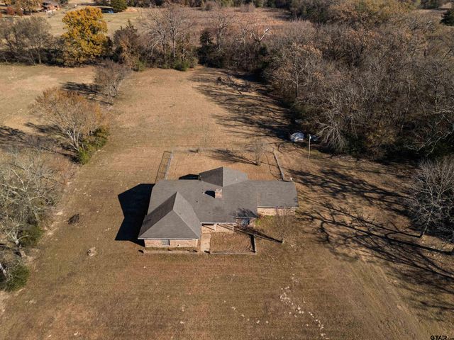1749 CR 3225, Mount Pleasant, TX 75455