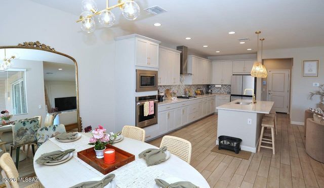 5578 W Lazy Farm Drive, Oro Valley, AZ 85742