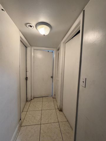 101 NE 41st Street 65E, Oakland Park, FL 33334