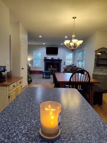 3 Cedar Ln Extension, Norwich, CT 06360