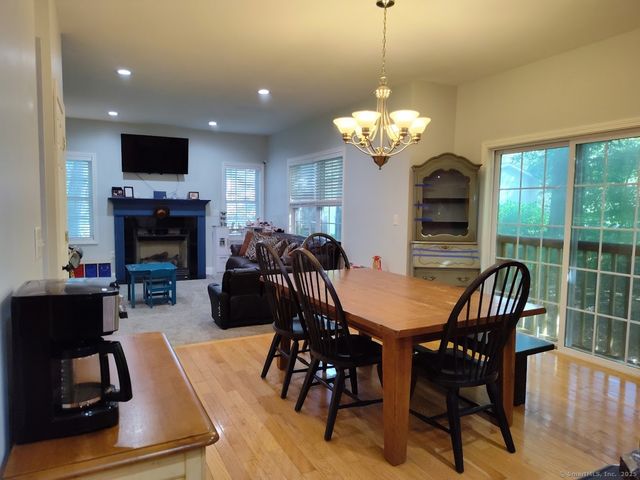 3 Cedar Ln Extension, Norwich, CT 06360
