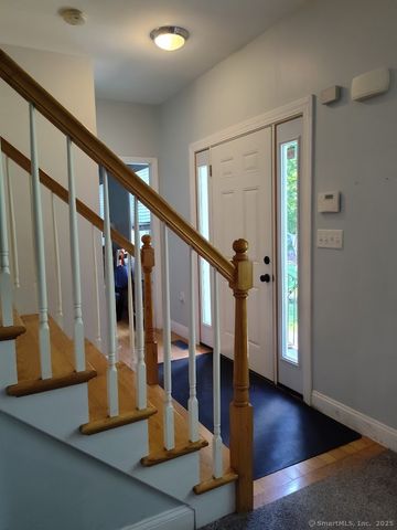 3 Cedar Ln Extension, Norwich, CT 06360