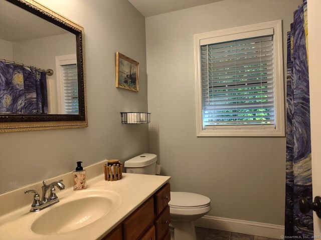 3 Cedar Ln Extension, Norwich, CT 06360
