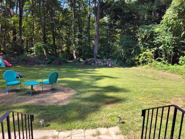 3 Cedar Ln Extension, Norwich, CT 06360