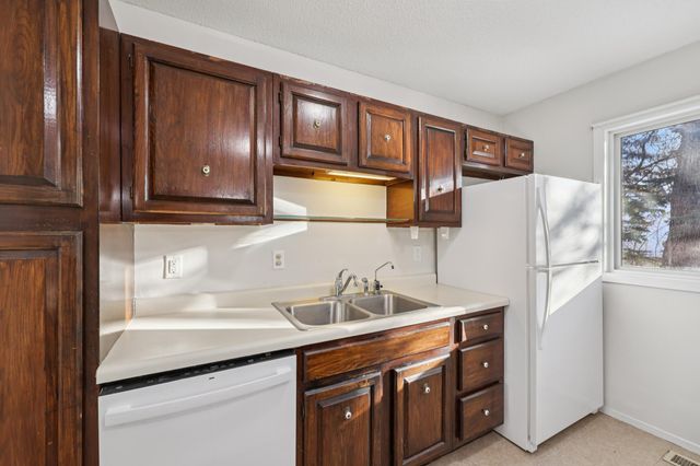 13621 Heather Hills Drive, Burnsville, MN 55337