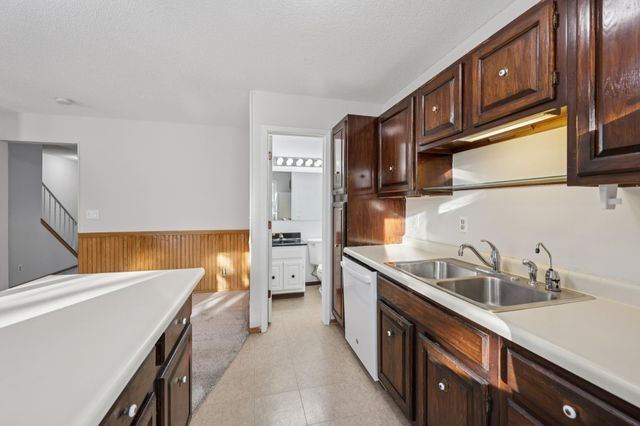 13621 Heather Hills Drive, Burnsville, MN 55337