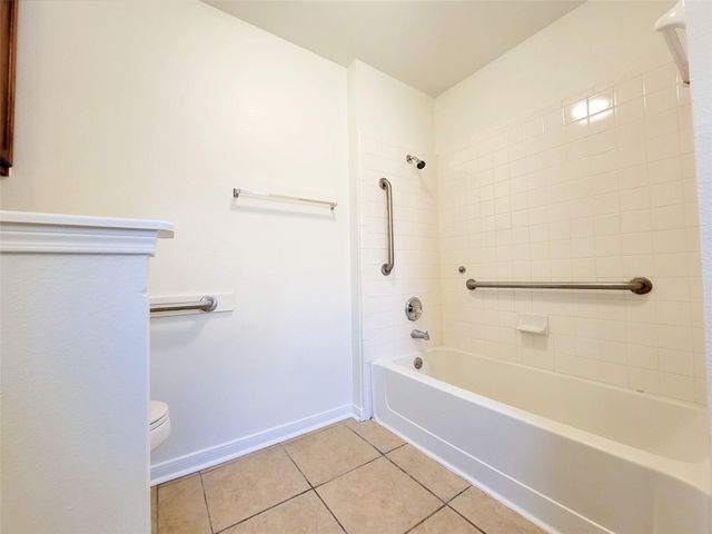 7400 Muffin DR, Austin, TX 78724