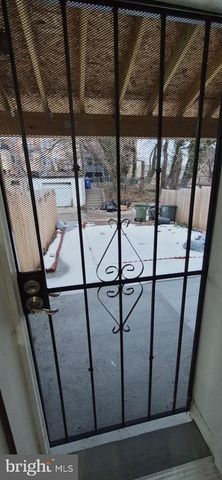 3302 GWYNNS FALLS PKWY, Baltimore, MD 21216