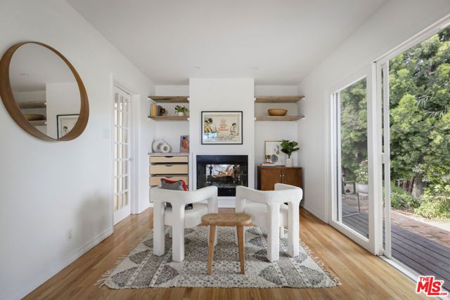 4900 Glenalbyn Drive, Los Angeles, CA 90065