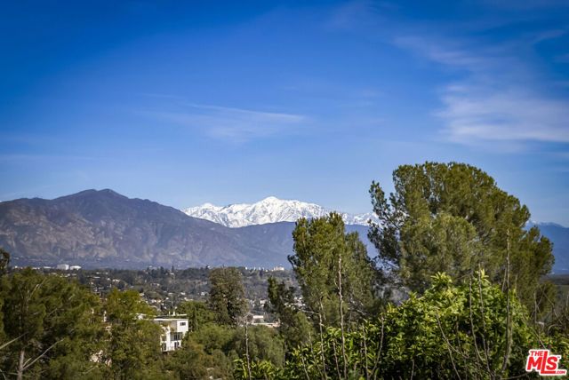 4900 Glenalbyn Drive, Los Angeles, CA 90065