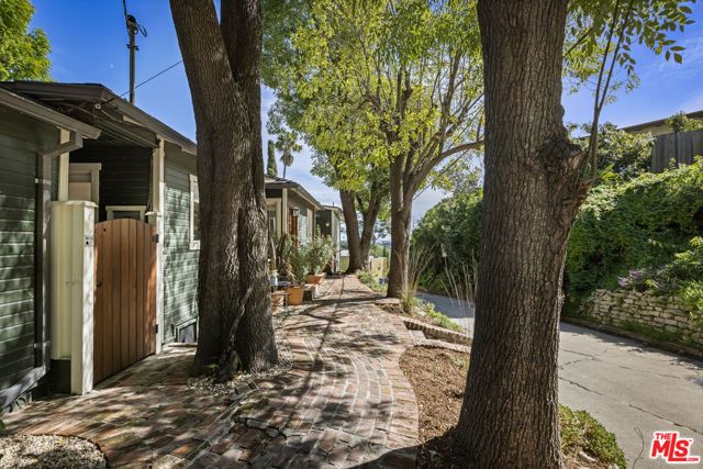 4900 Glenalbyn Drive, Los Angeles, CA 90065