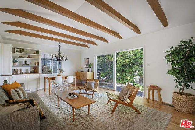 4900 Glenalbyn Drive, Los Angeles, CA 90065