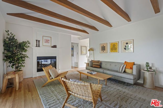 4900 Glenalbyn Drive, Los Angeles, CA 90065