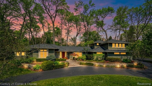 6130 Idlewyle Road, Bloomfield Hills, MI 48301