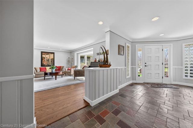 6130 Idlewyle Road, Bloomfield Hills, MI 48301