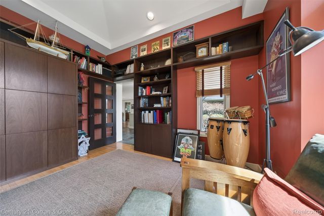 6130 Idlewyle Road, Bloomfield Hills, MI 48301