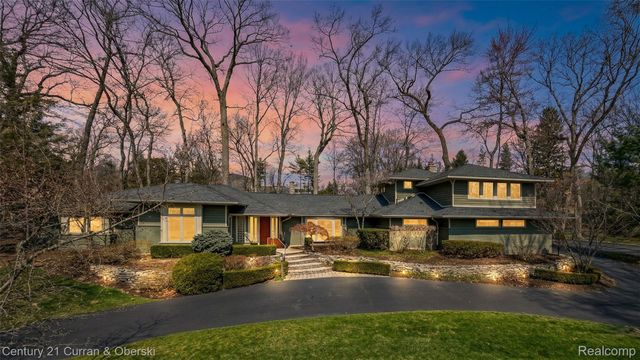 6130 Idlewyle Road, Bloomfield Hills, MI 48301
