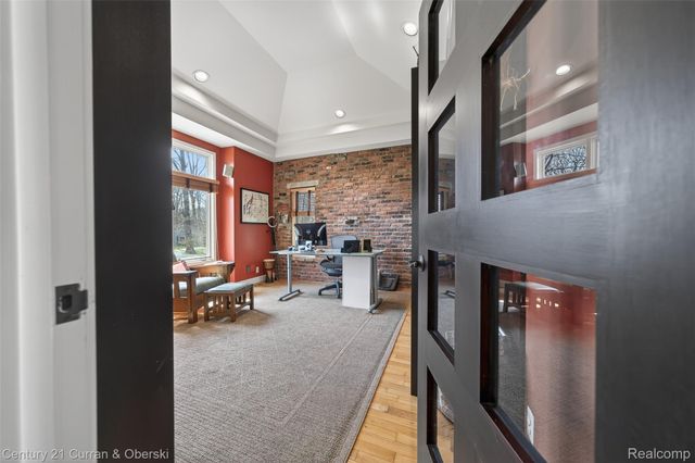 6130 Idlewyle Road, Bloomfield Hills, MI 48301