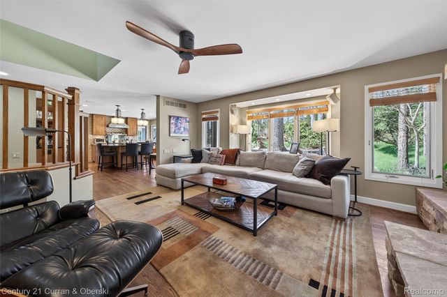 6130 Idlewyle Road, Bloomfield Hills, MI 48301