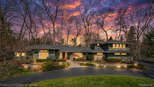 6130 Idlewyle Road, Bloomfield Hills, MI 48301