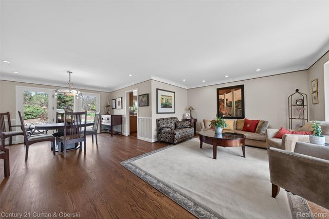 6130 Idlewyle Road, Bloomfield Hills, MI 48301