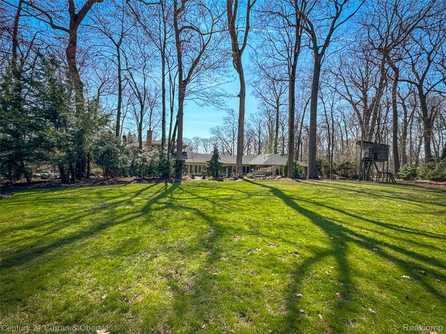 6130 Idlewyle Road, Bloomfield Hills, MI 48301